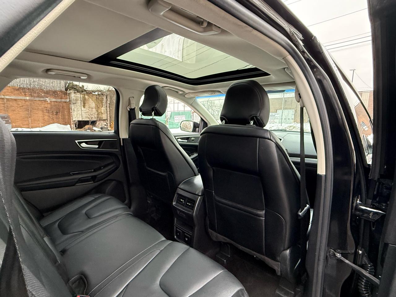 Ford Edge 4dr Titanium AWD 2016