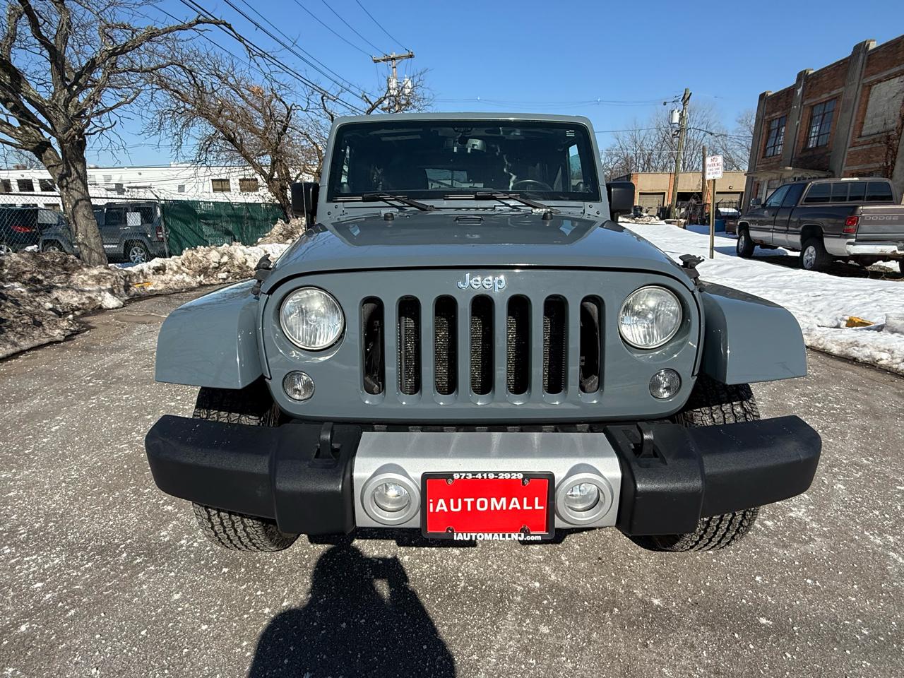 Jeep Wrangler Unlimited 4WD 4dr Sahara 2014