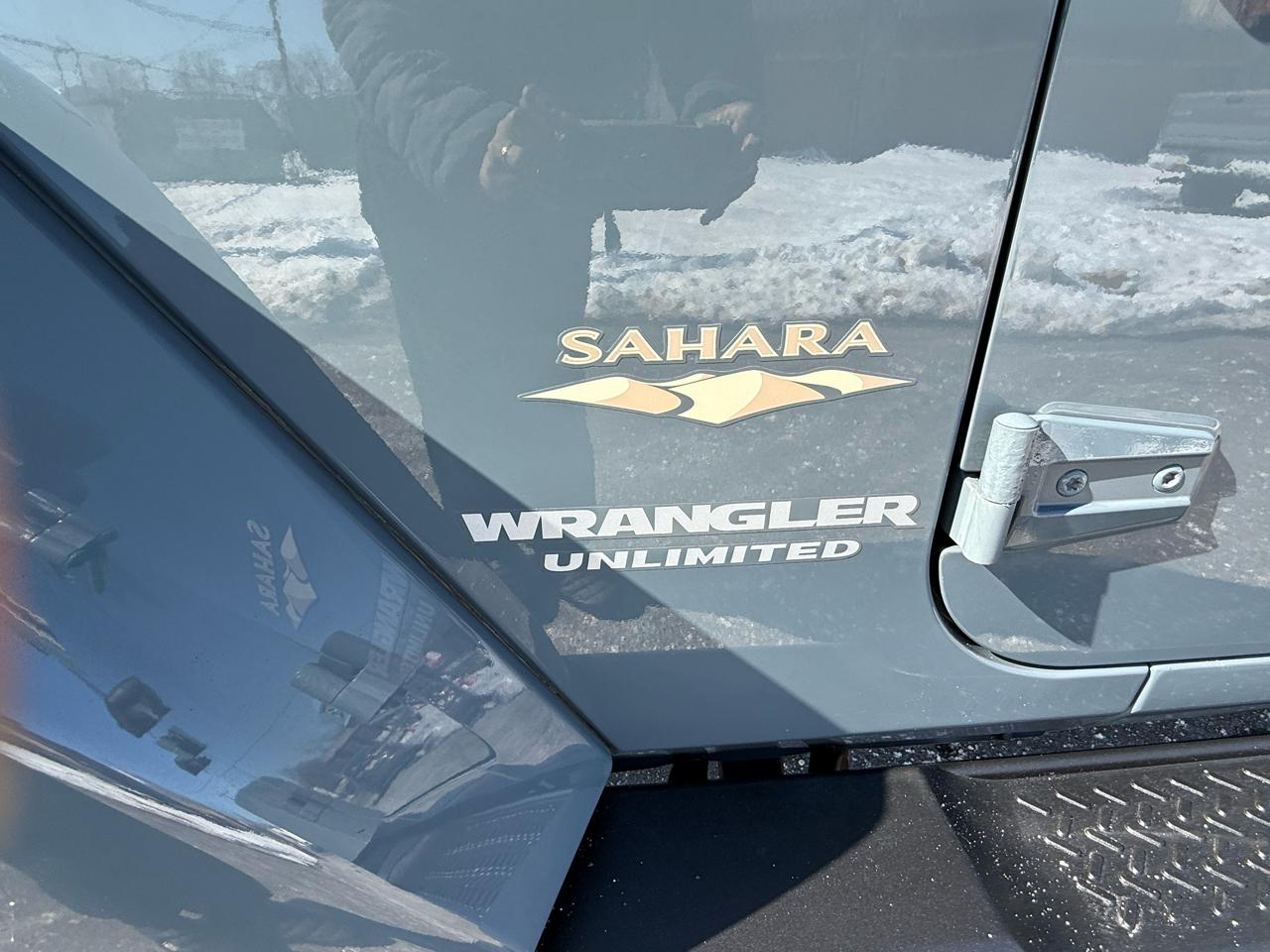 Jeep Wrangler Unlimited 4WD 4dr Sahara 2014