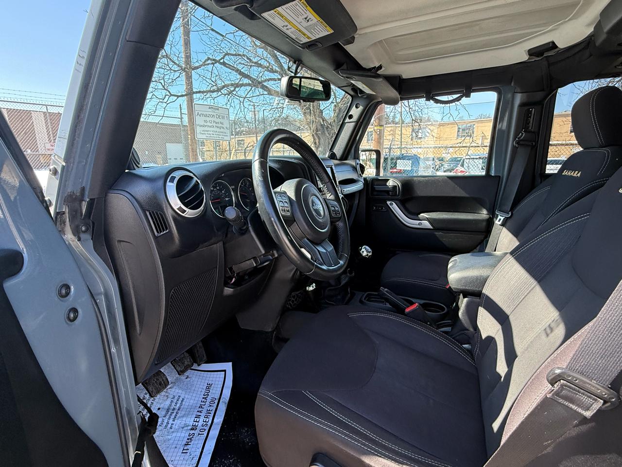 Jeep Wrangler Unlimited 4WD 4dr Sahara 2014