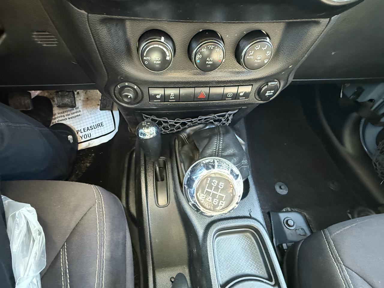 Jeep Wrangler Unlimited 4WD 4dr Sahara 2014