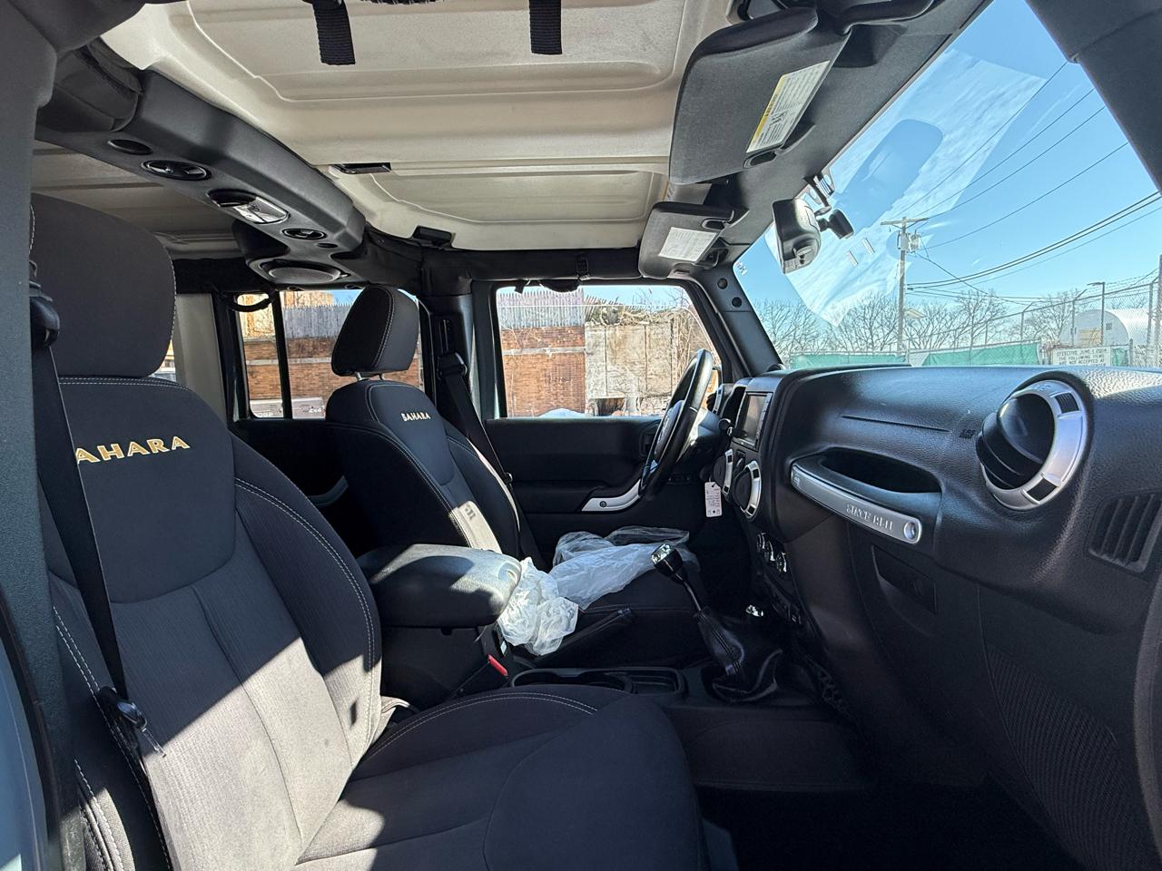 Jeep Wrangler Unlimited 4WD 4dr Sahara 2014