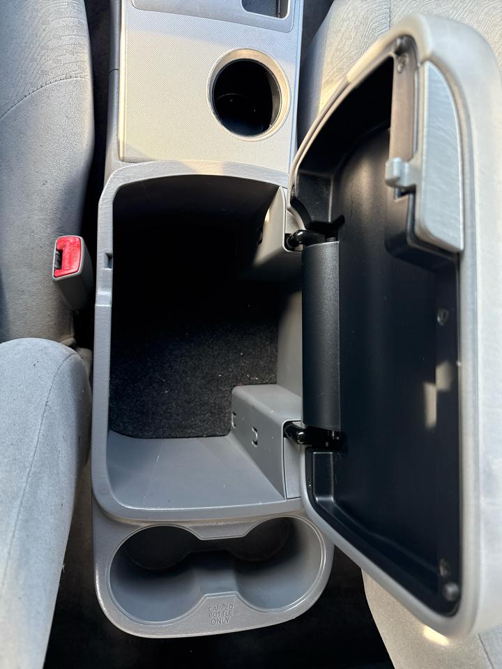 Toyota Tacoma Double 141" Auto 4WD (Natl) 2005