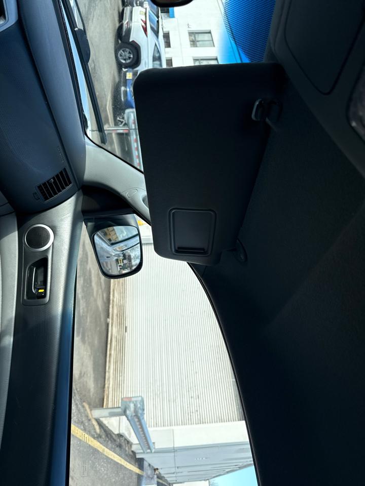 Toyota Tacoma Double 141" Auto 4WD (Natl) 2005