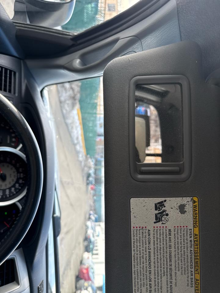 Toyota Tacoma Double 141" Auto 4WD (Natl) 2005