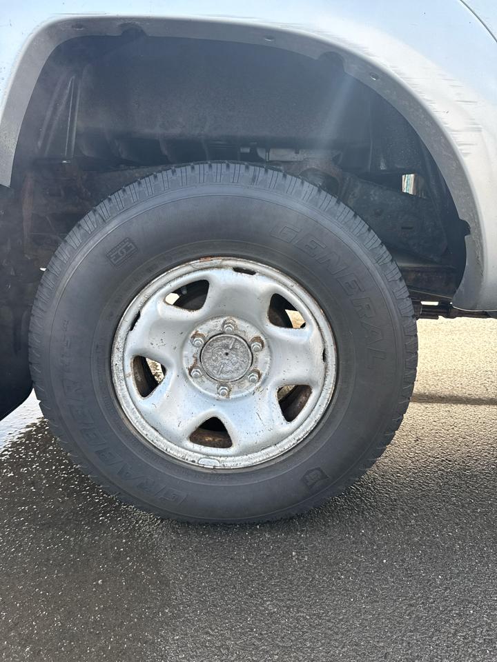 Toyota Tacoma Double 141" Auto 4WD (Natl) 2005