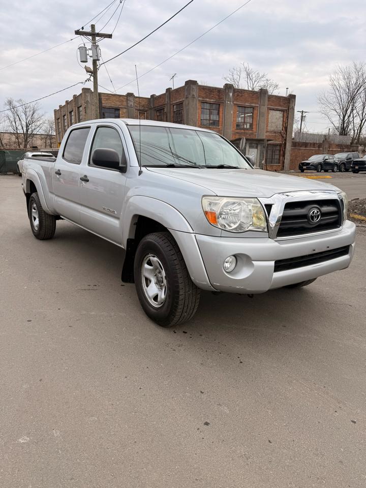 Toyota Tacoma Double 141" Auto 4WD (Natl) 2005