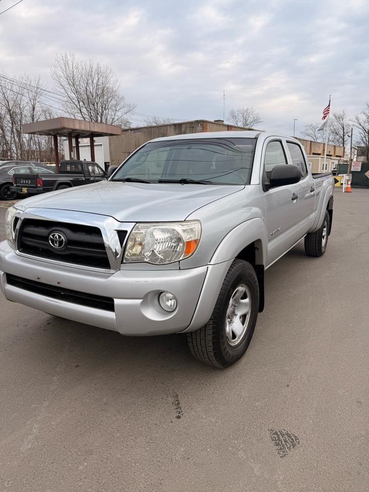 Toyota Tacoma Double 141" Auto 4WD (Natl) 2005