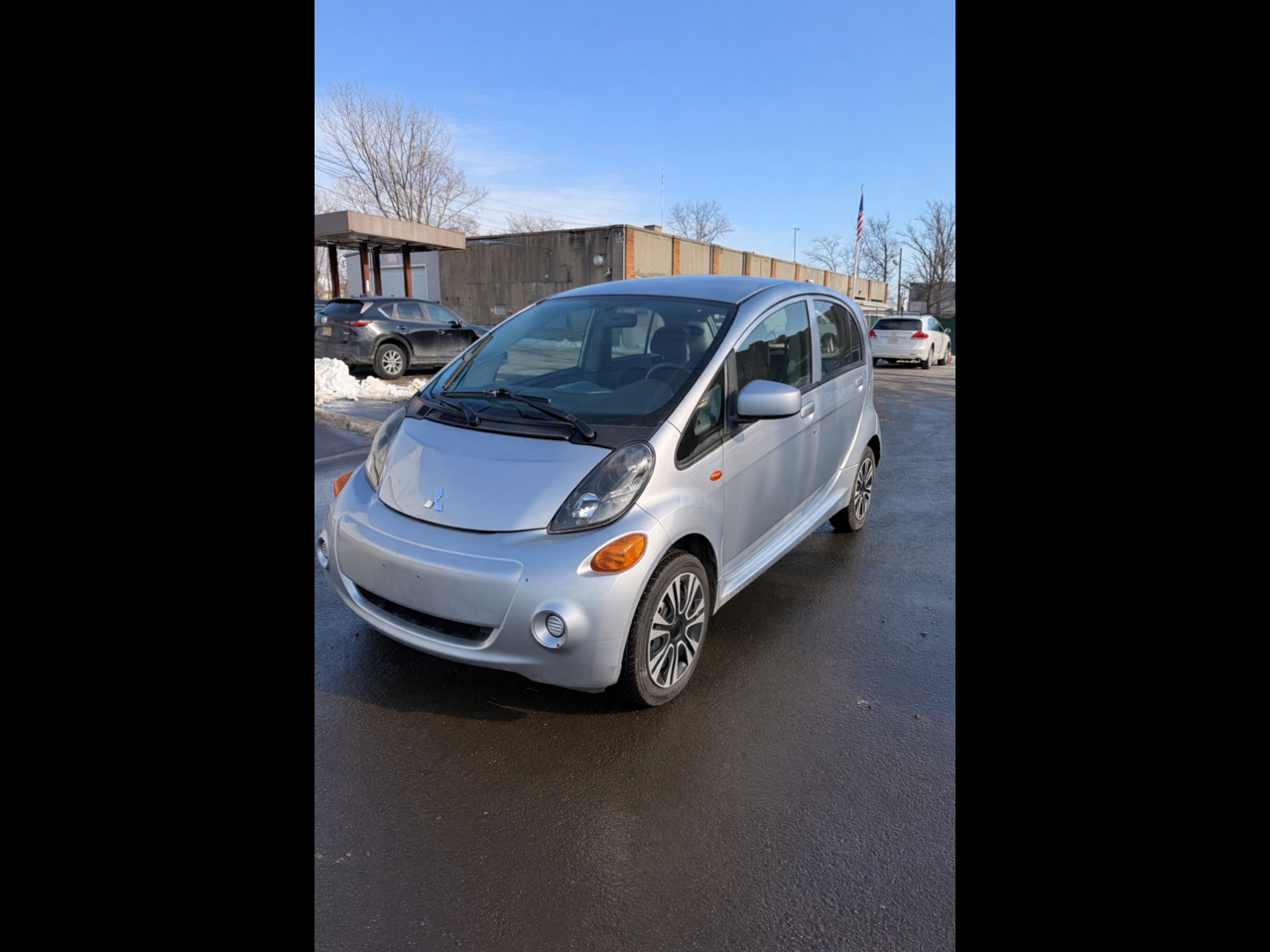 2012 Mitsubishi I-MiEV 4dr HB SE