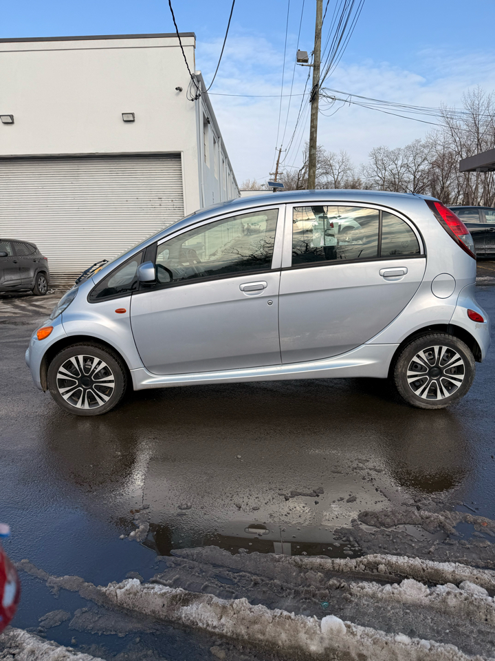 Mitsubishi I-MiEV 4dr HB SE 2012