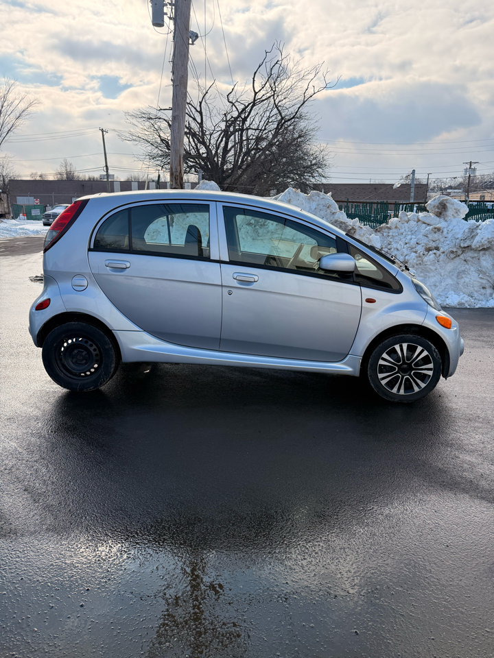 Mitsubishi I-MiEV 4dr HB SE 2012