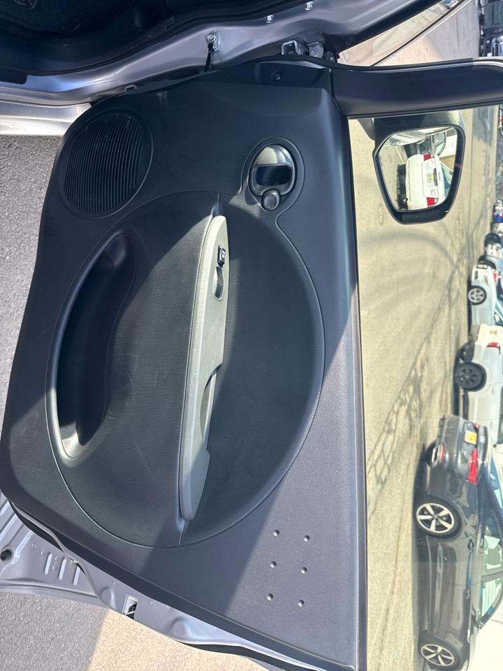 Mitsubishi I-MiEV 4dr HB SE 2012