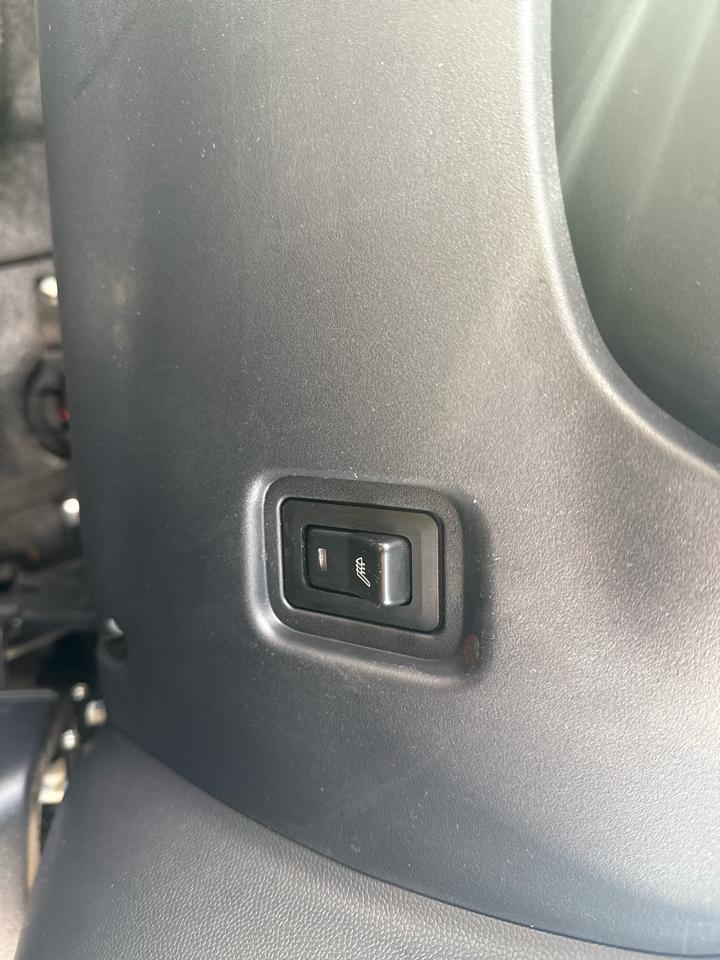 Mitsubishi I-MiEV 4dr HB SE 2012