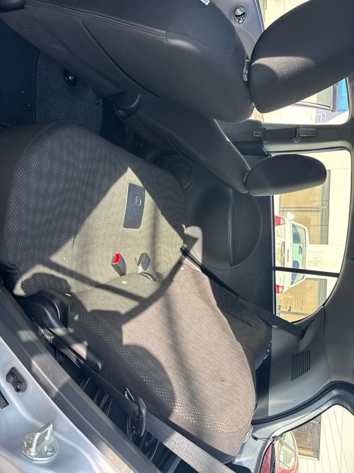 Mitsubishi I-MiEV 4dr HB SE 2012