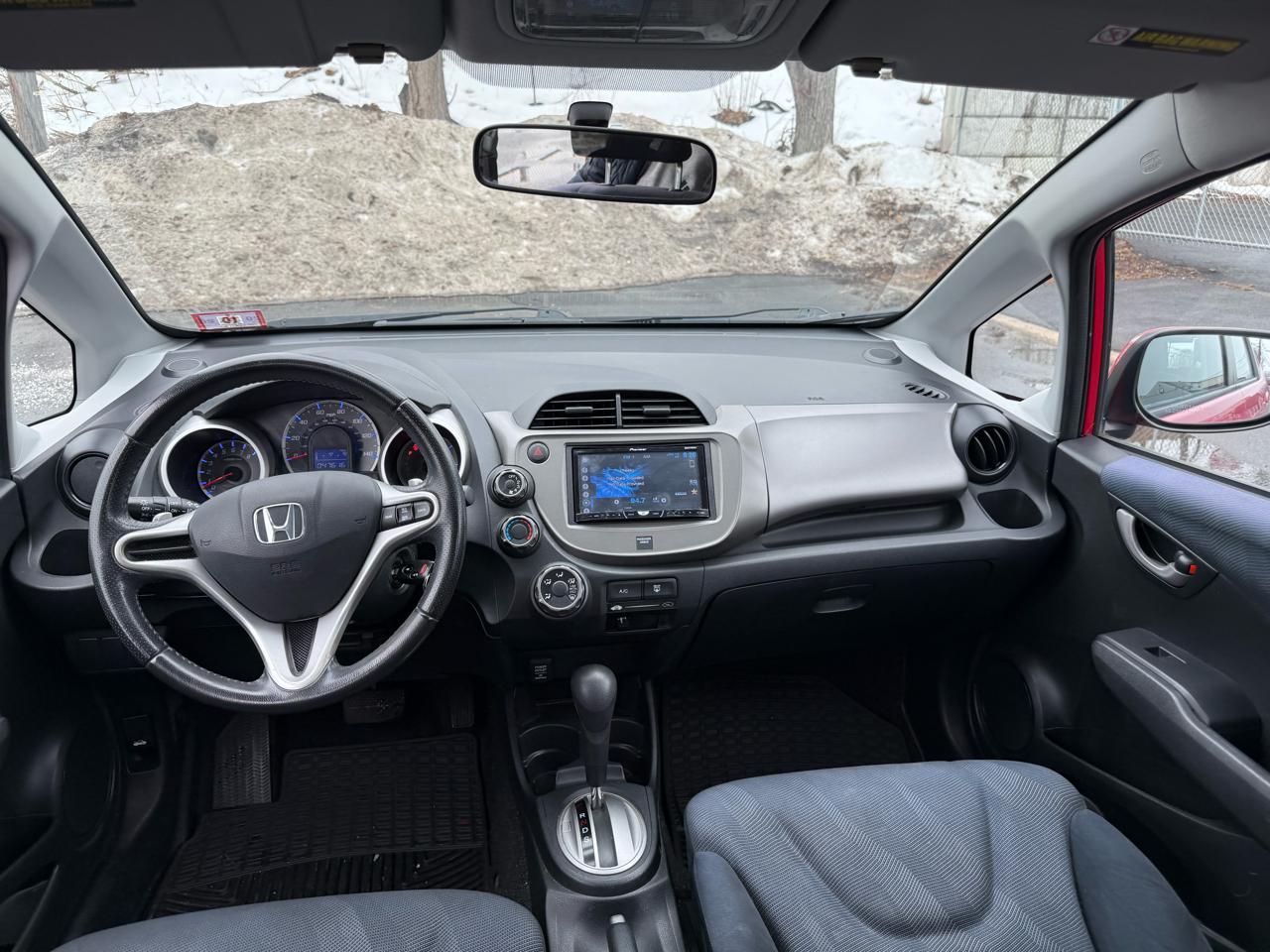 Honda Fit 5dr HB Auto Sport 2009