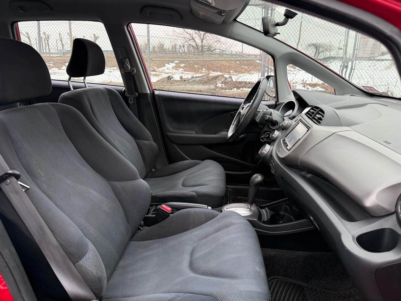 Honda Fit 5dr HB Auto Sport 2009