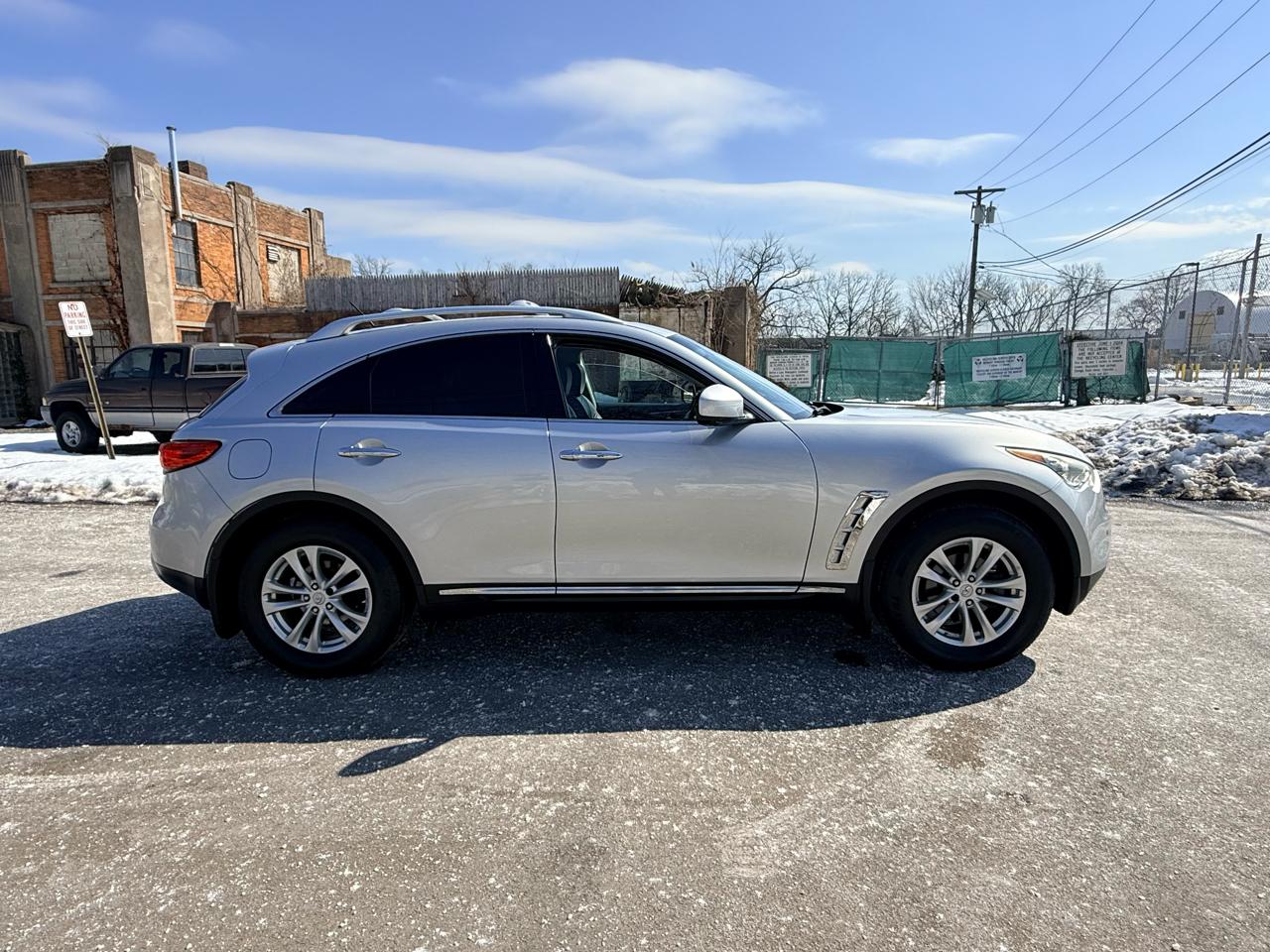 Infiniti FX35 AWD 4dr 2011
