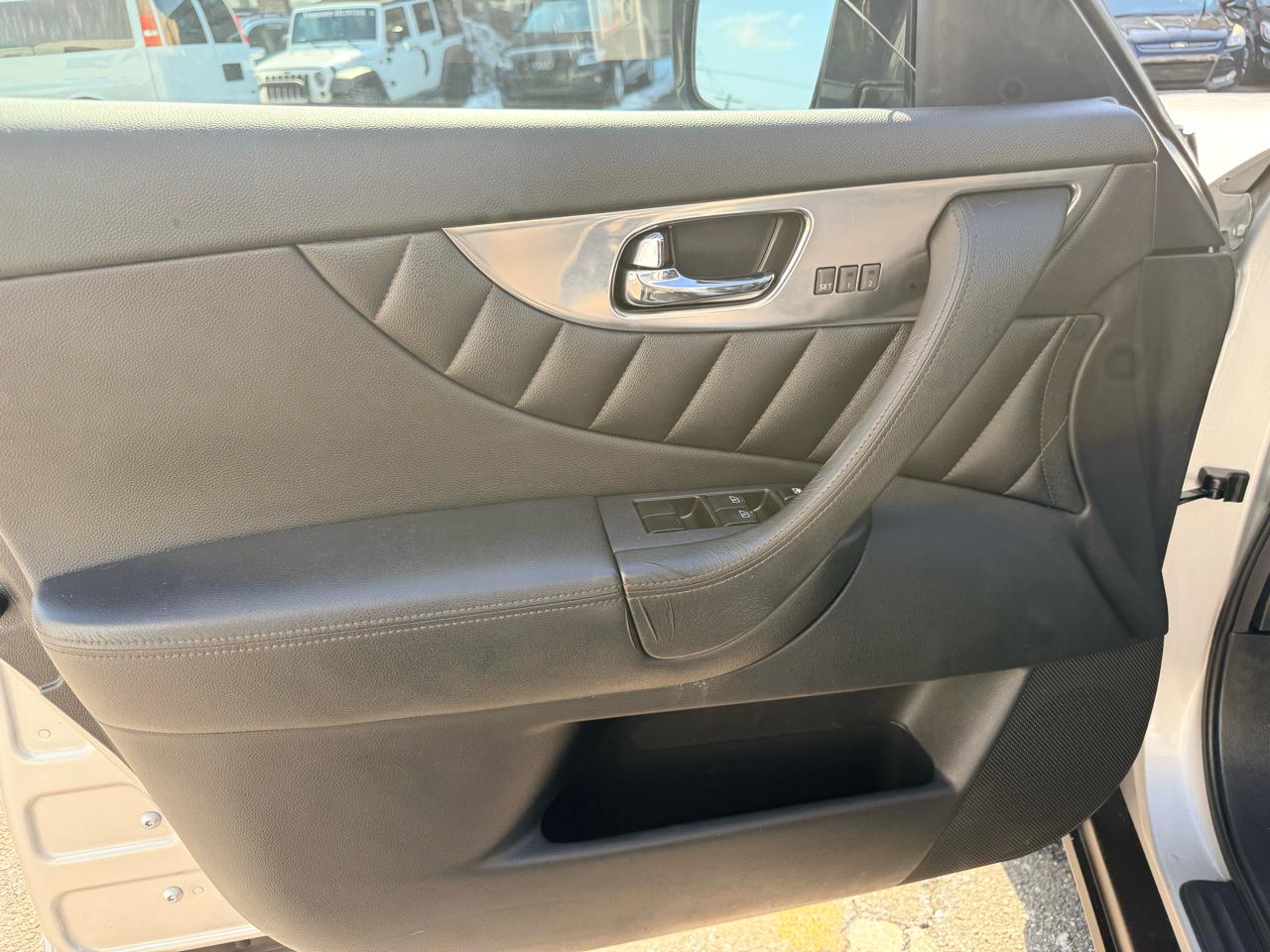 Infiniti FX35 AWD 4dr 2011