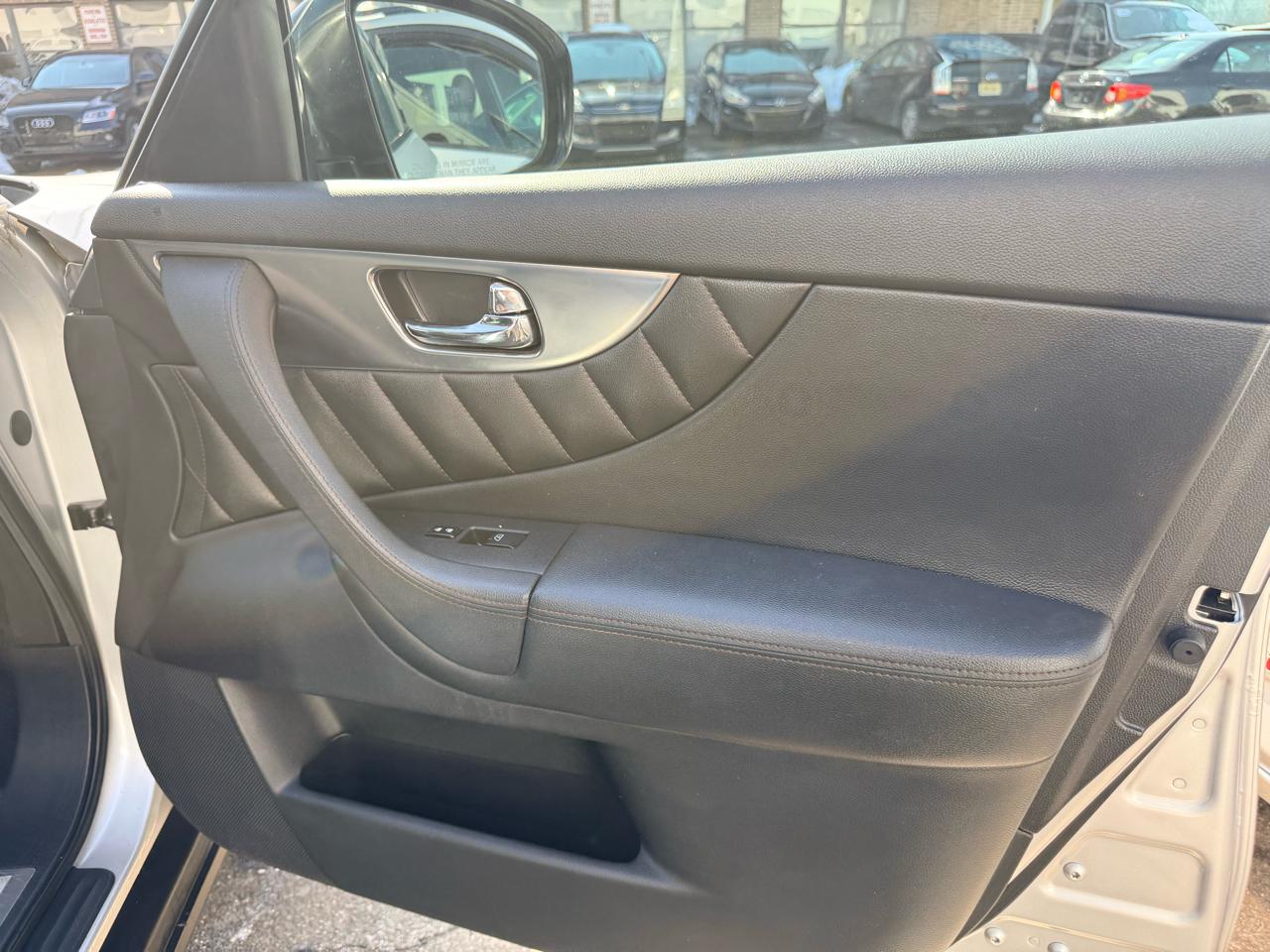 Infiniti FX35 AWD 4dr 2011