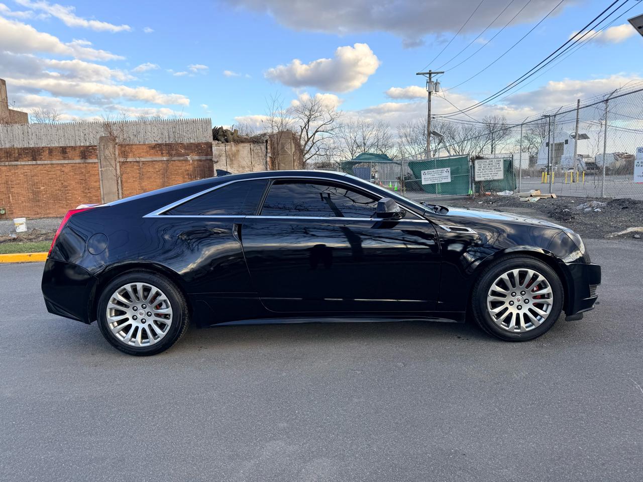 Cadillac CTS Coupe 2dr Cpe AWD 2013