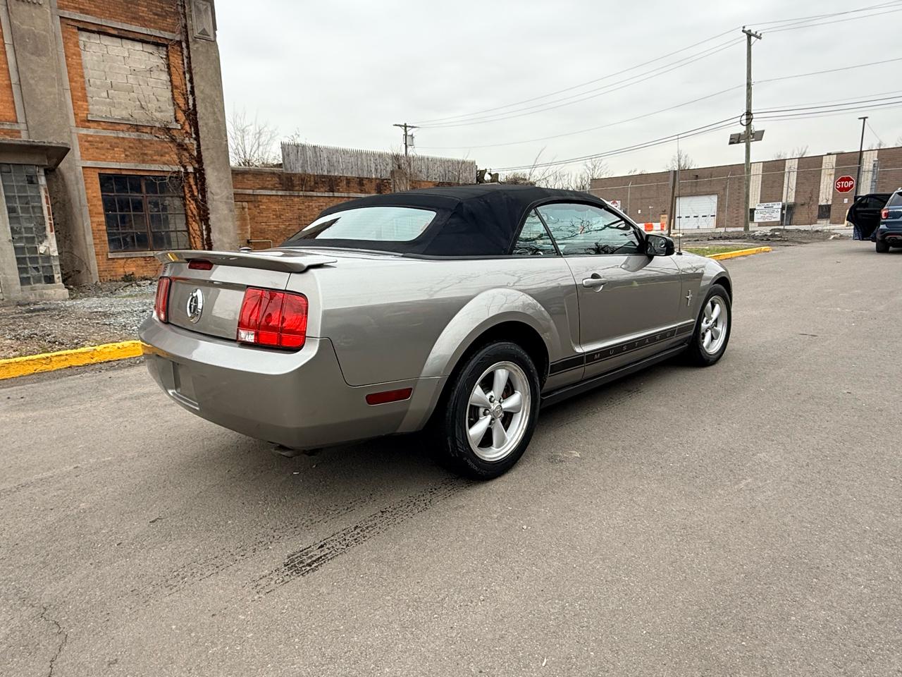 Ford Mustang 2dr Conv Premium 2008