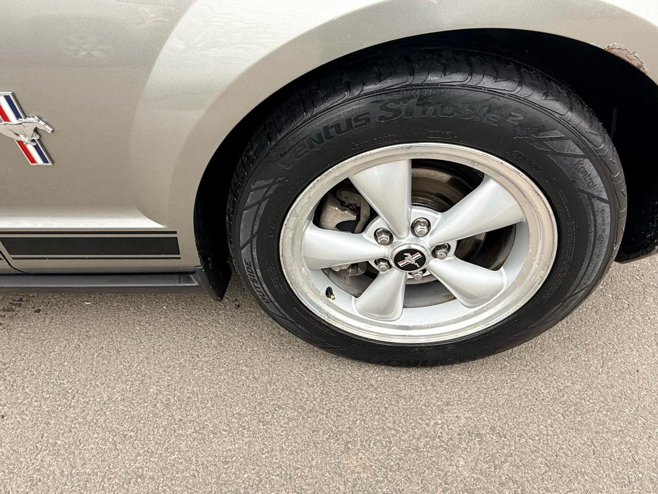 Ford Mustang 2dr Conv Premium 2008