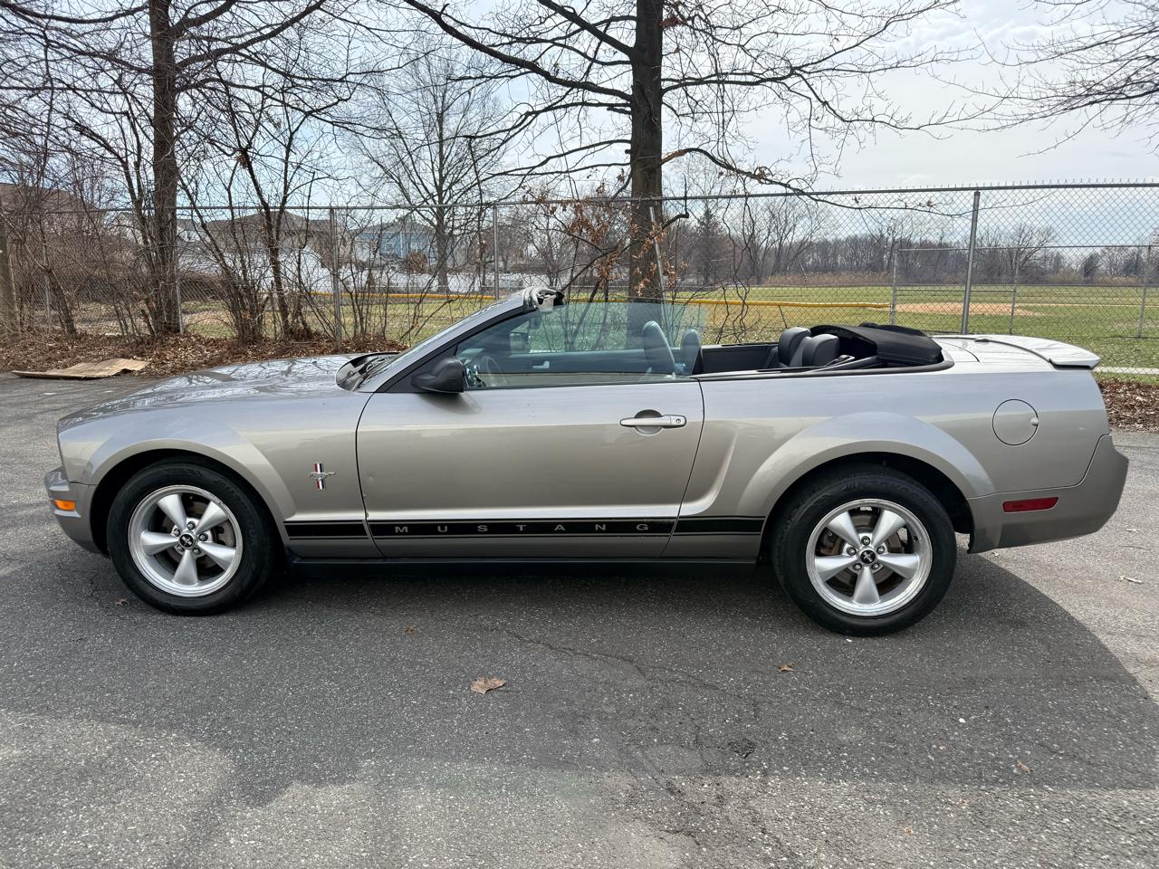 Ford Mustang 2dr Conv Premium 2008