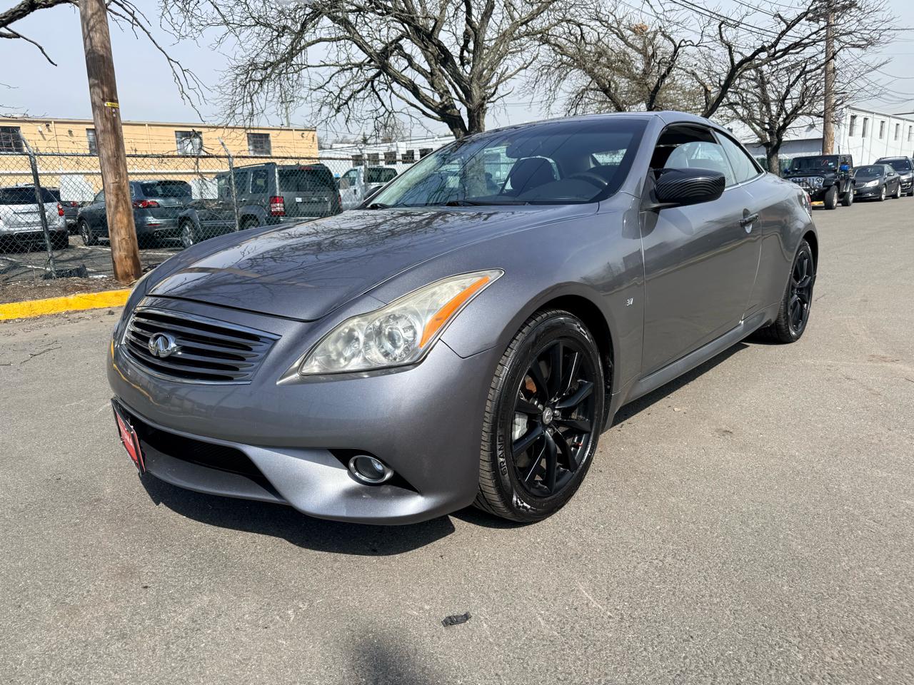 Infiniti G37 Convertible 2dr Base 2011