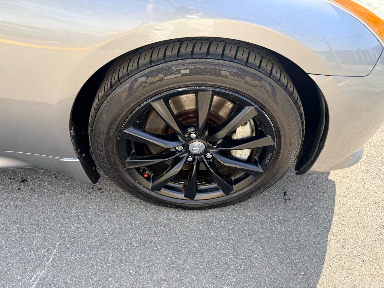 Infiniti G37 Convertible 2dr Base 2011