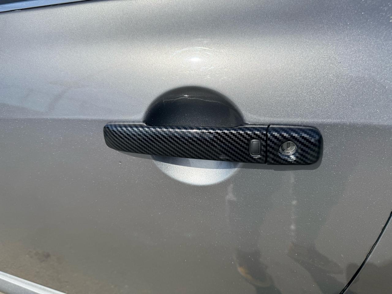 Infiniti G37 Convertible 2dr Base 2011