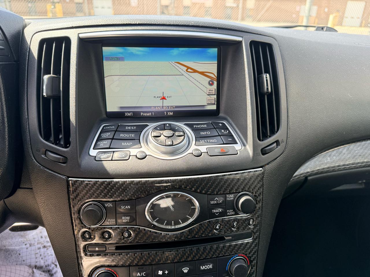 Infiniti G37 Convertible 2dr Base 2011