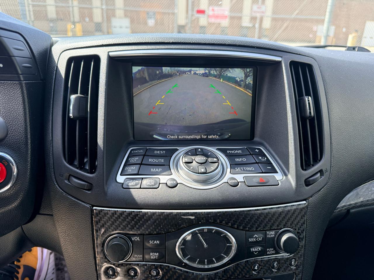 Infiniti G37 Convertible 2dr Base 2011