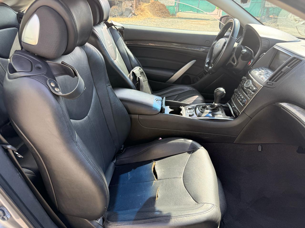 Infiniti G37 Convertible 2dr Base 2011