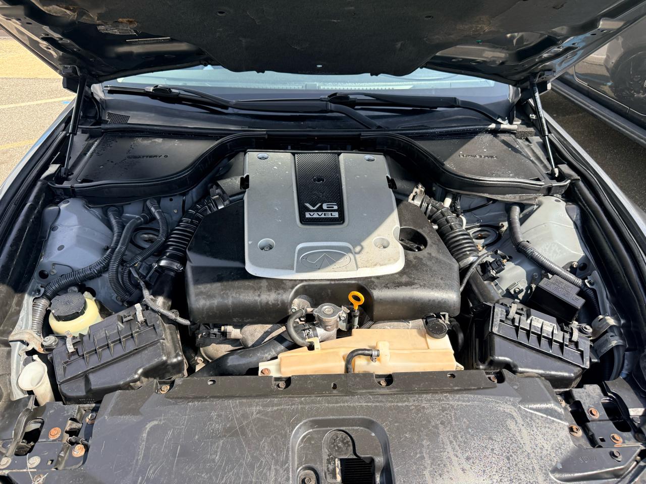 Infiniti G37 Convertible 2dr Base 2011