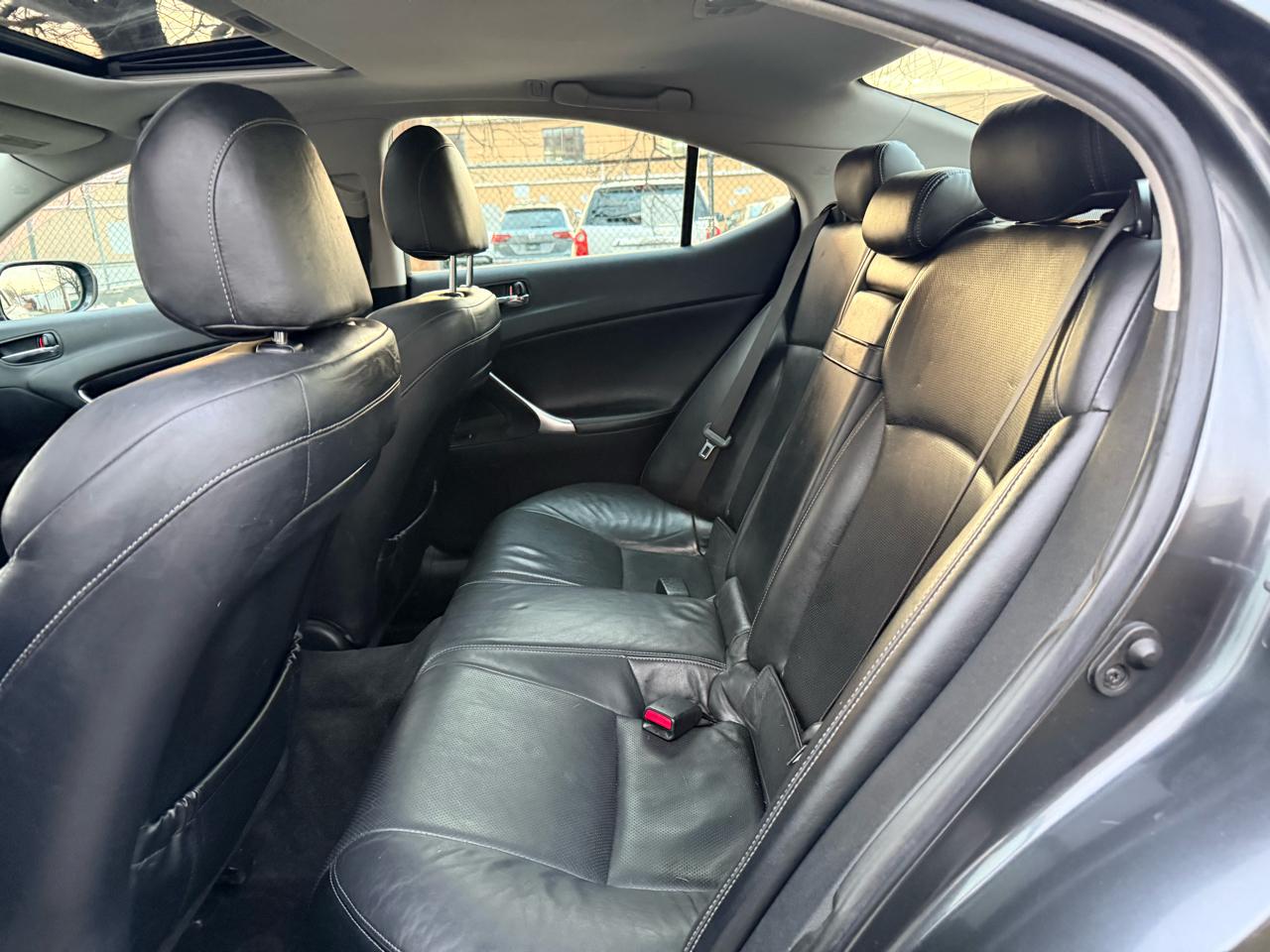 Lexus IS 250 4dr Sport Sdn Auto AWD 2010