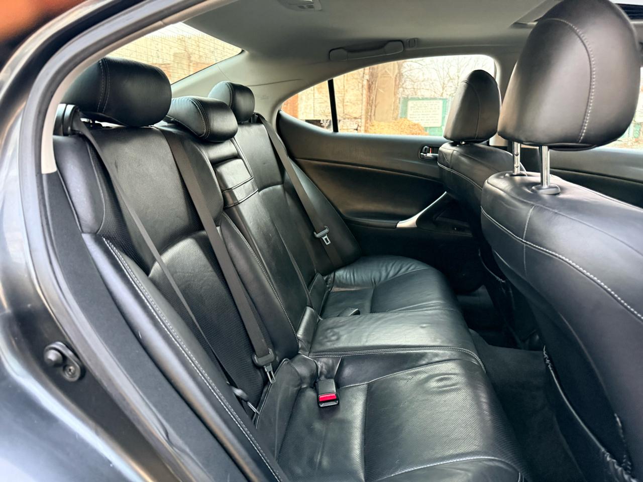Lexus IS 250 4dr Sport Sdn Auto AWD 2010