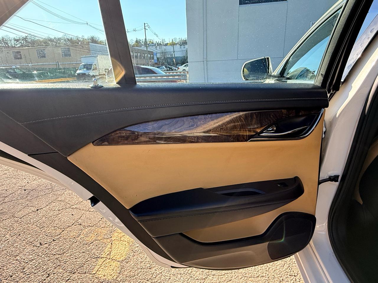 Cadillac ATS 4dr Sdn 2.0L Luxury AWD 2014