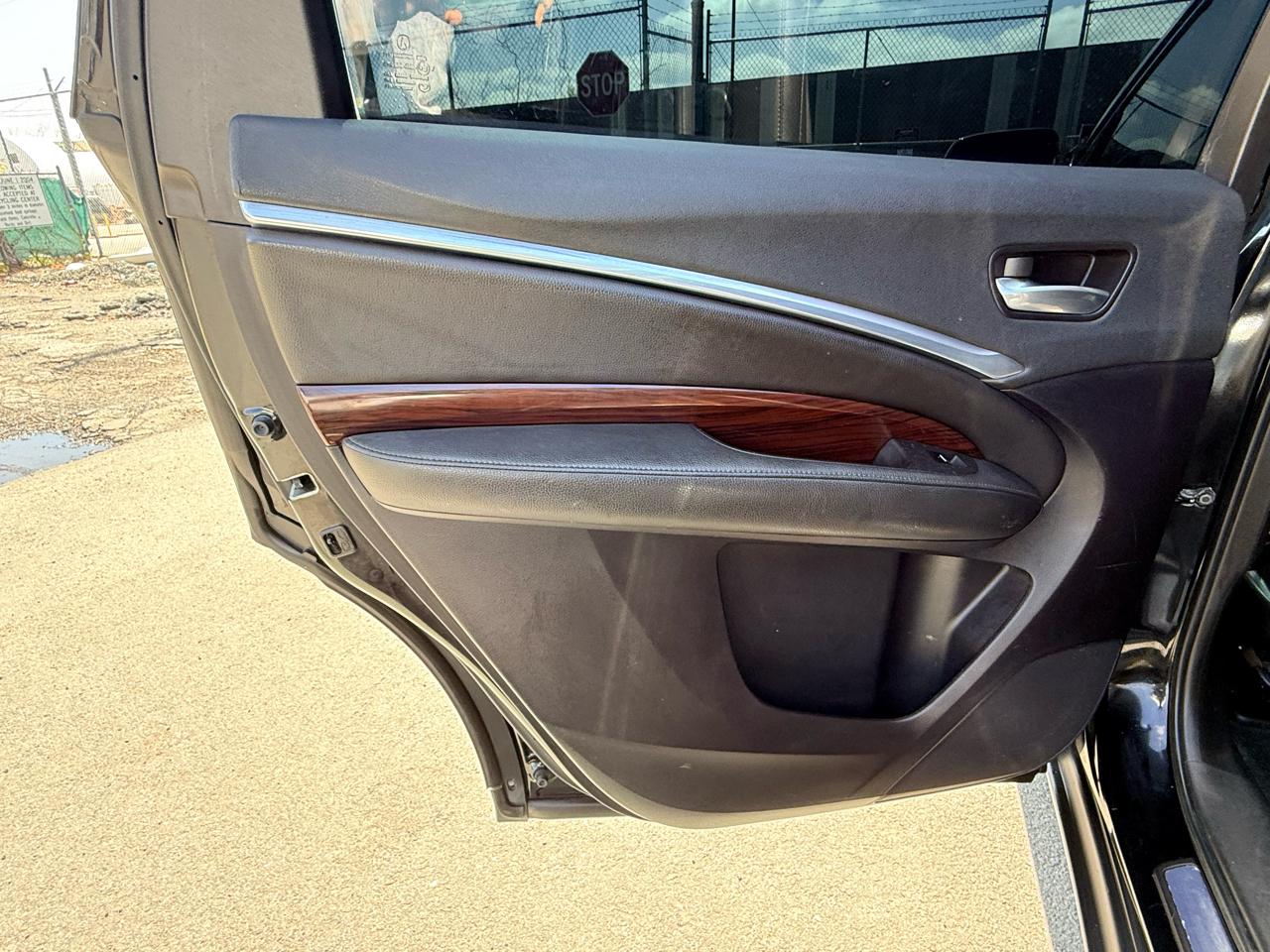 Acura MDX SH-AWD 4dr Tech Pkg 2014