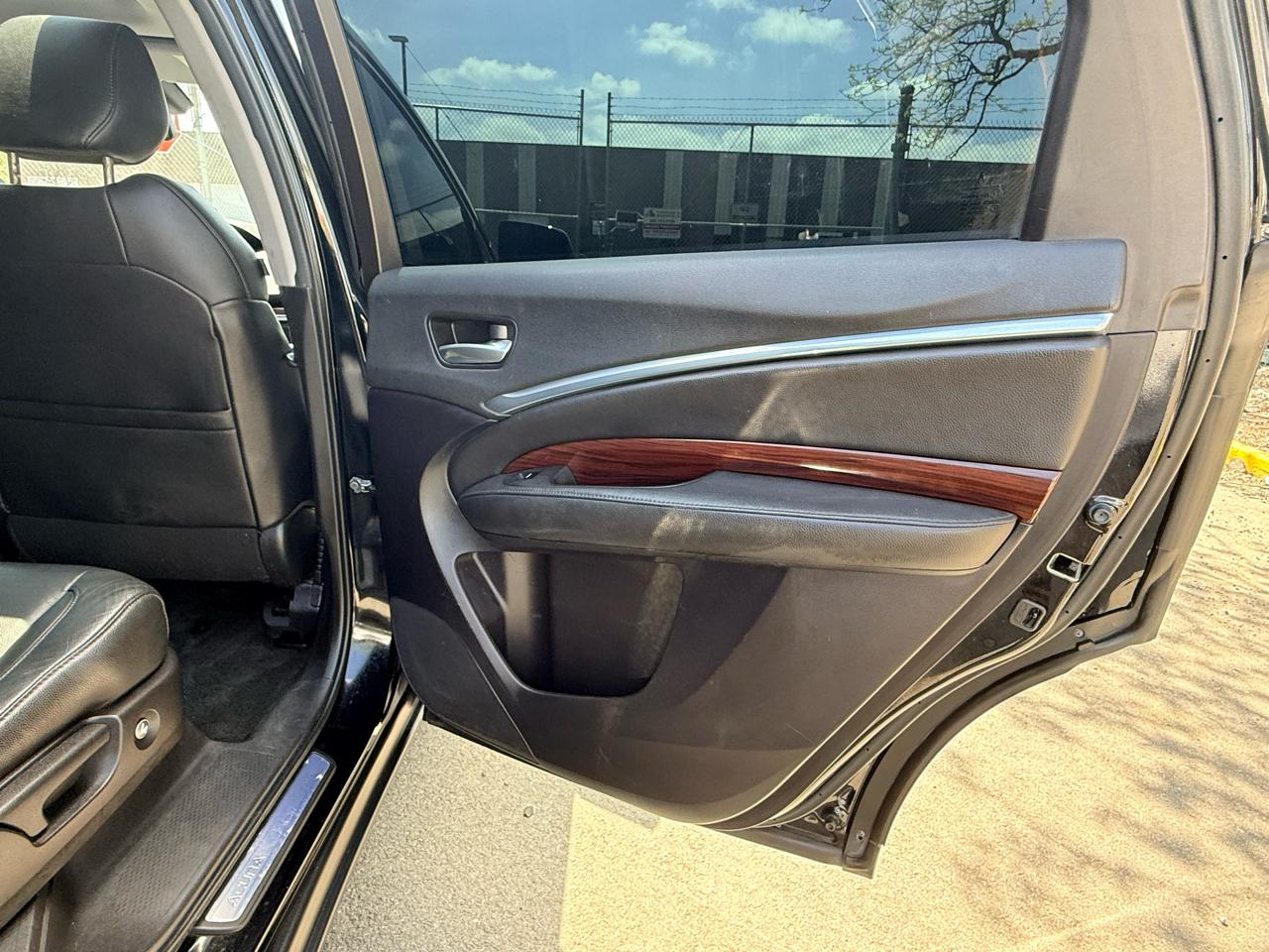 Acura MDX SH-AWD 4dr Tech Pkg 2014