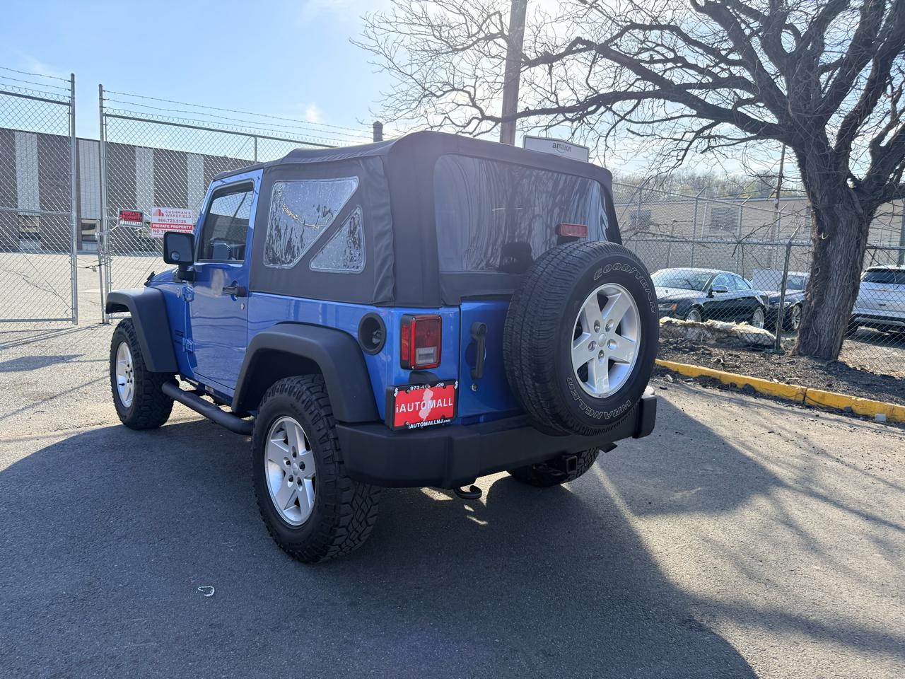 Jeep Wrangler 4WD 2dr Sport 2015