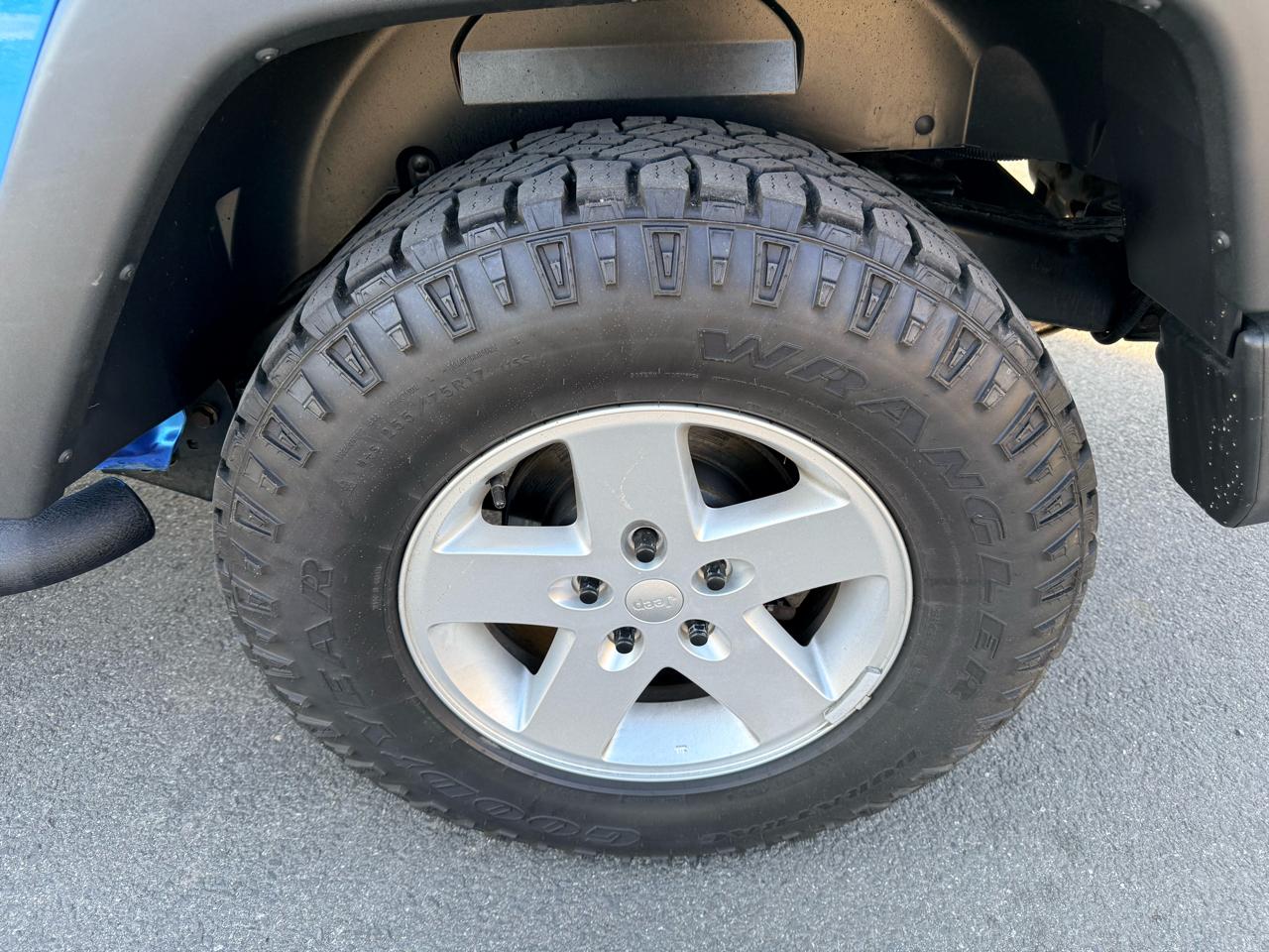 Jeep Wrangler 4WD 2dr Sport 2015