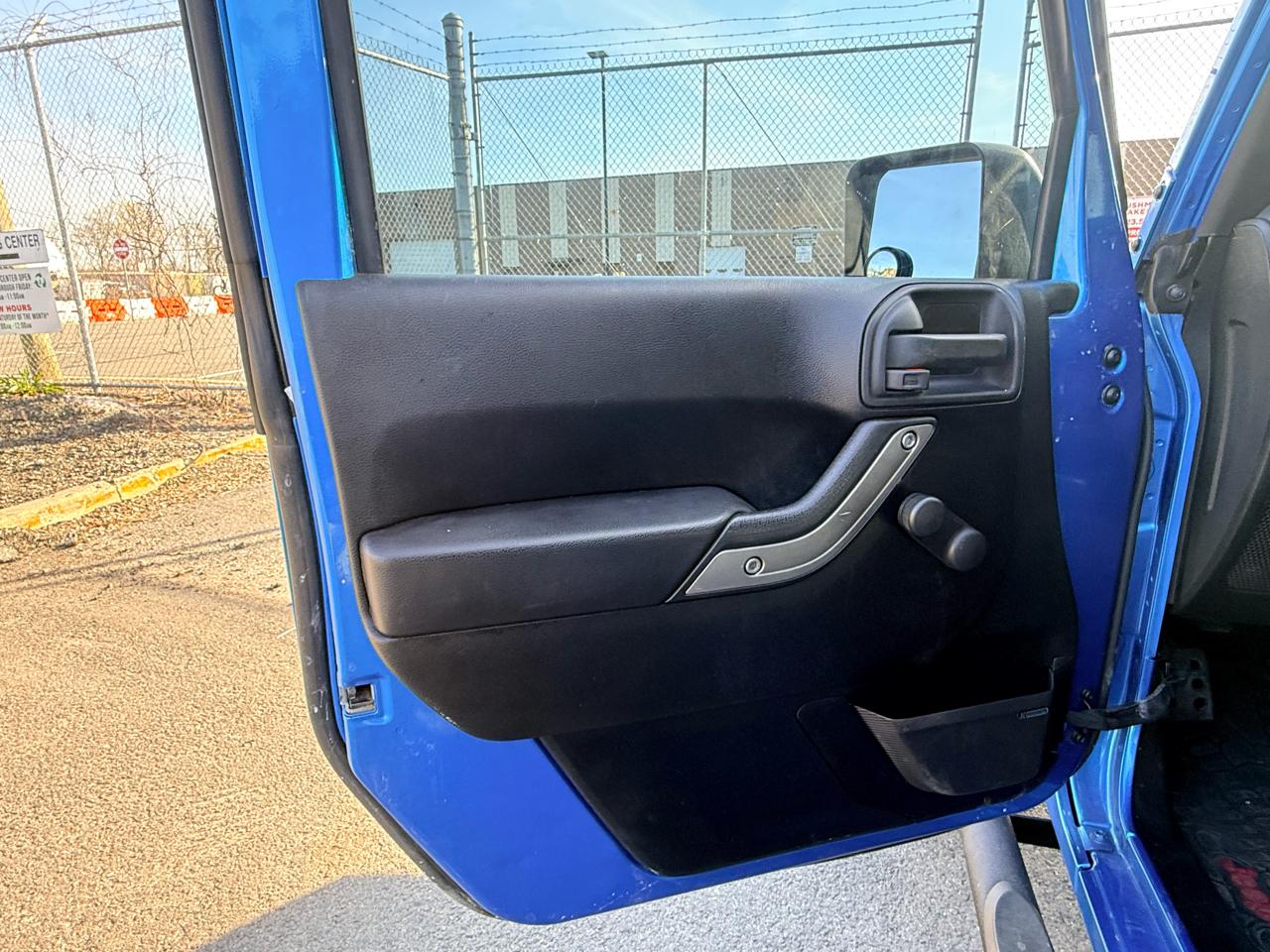 Jeep Wrangler 4WD 2dr Sport 2015