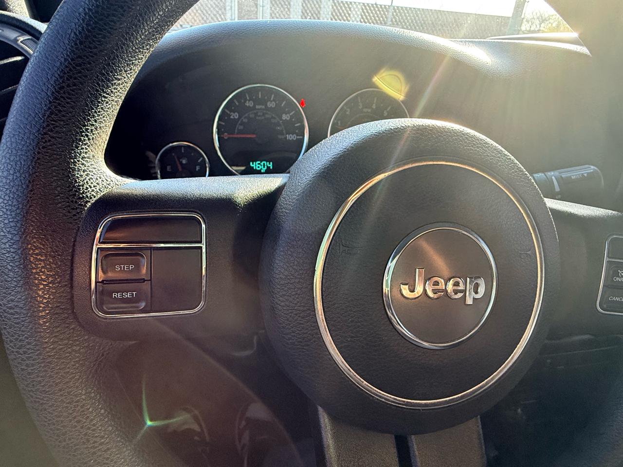 Jeep Wrangler 4WD 2dr Sport 2015