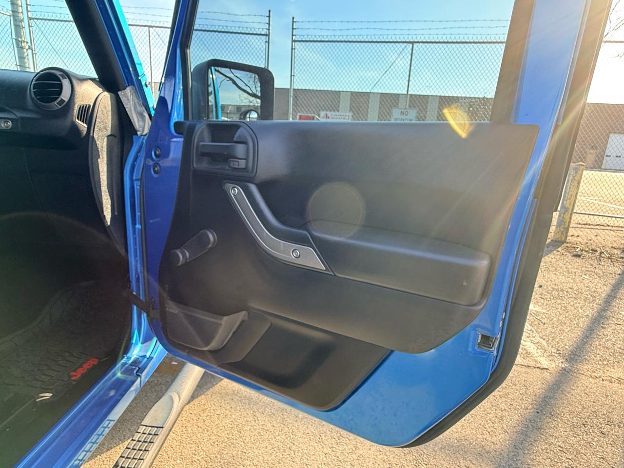 Jeep Wrangler 4WD 2dr Sport 2015