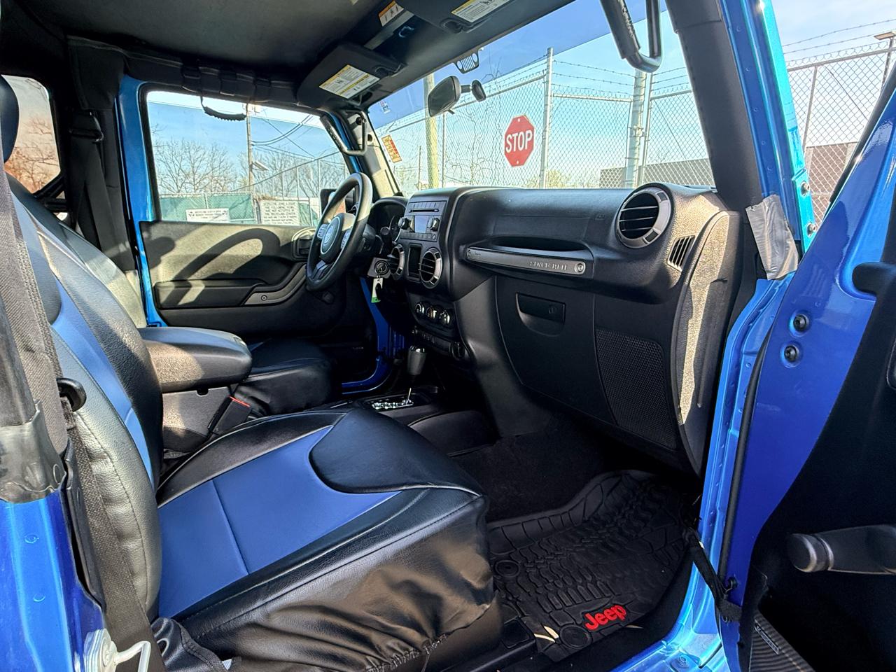 Jeep Wrangler 4WD 2dr Sport 2015