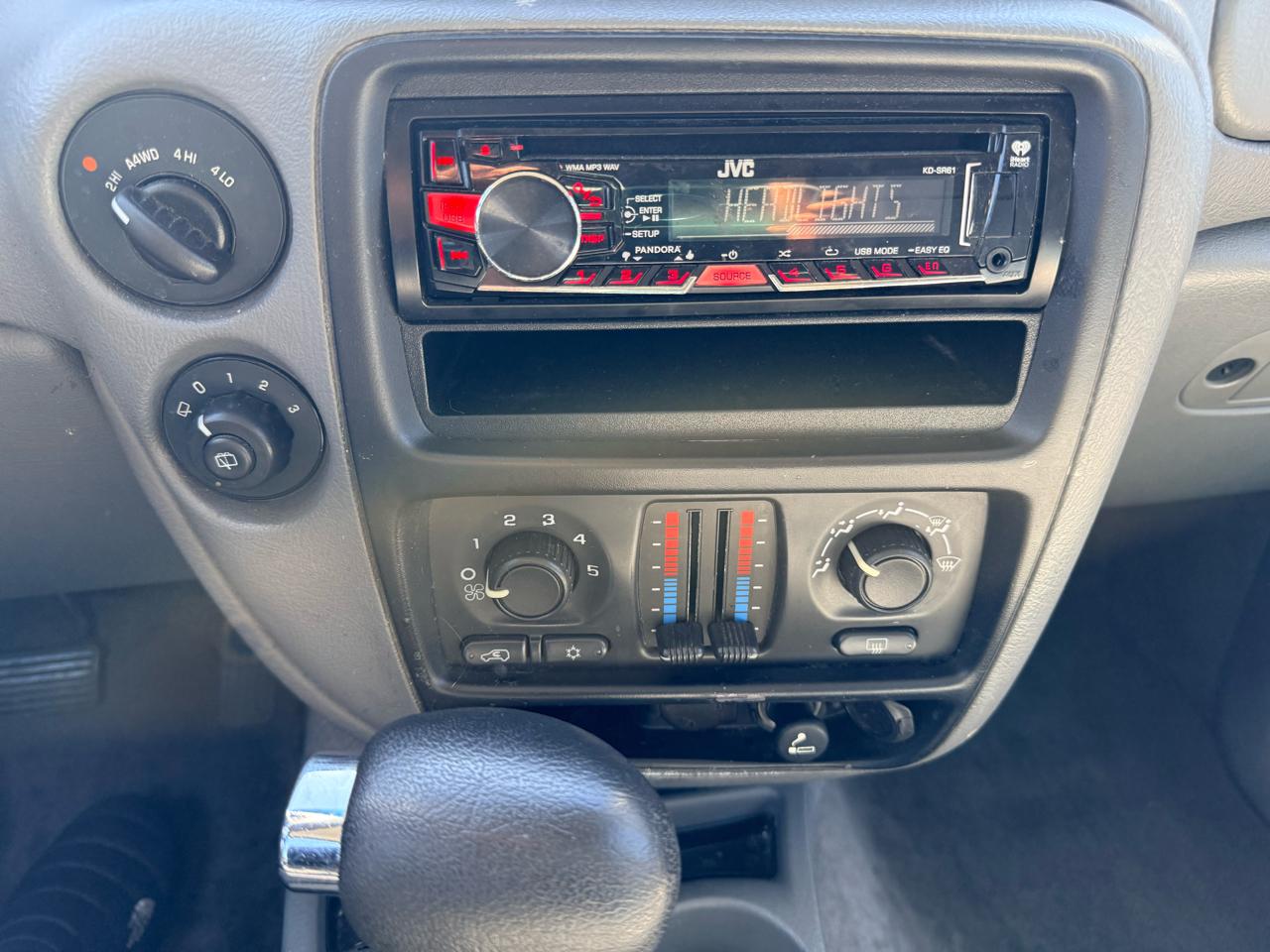 Chevrolet TrailBlazer 4dr 4WD LS 2005