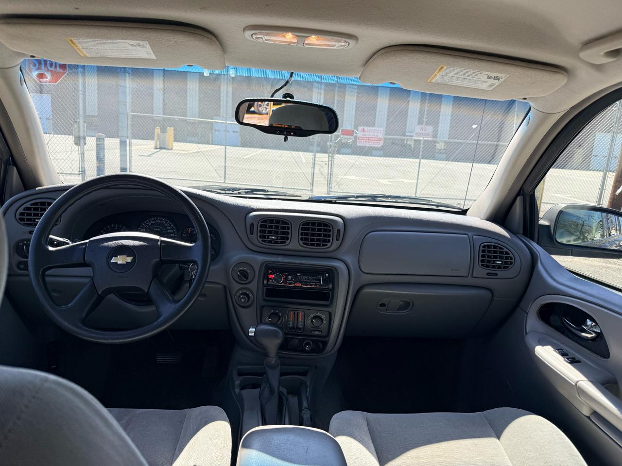 Chevrolet TrailBlazer 4dr 4WD LS 2005