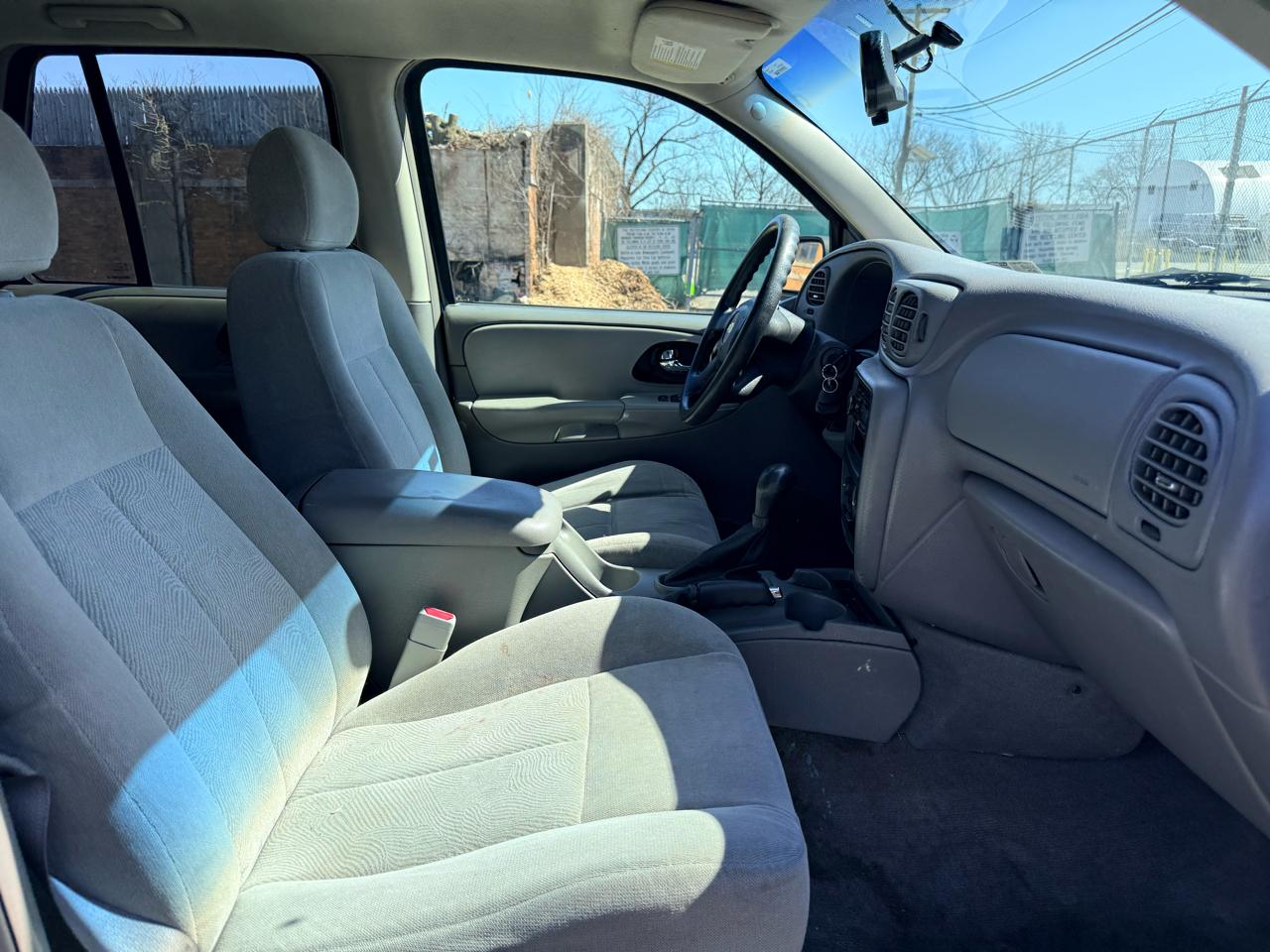 Chevrolet TrailBlazer 4dr 4WD LS 2005