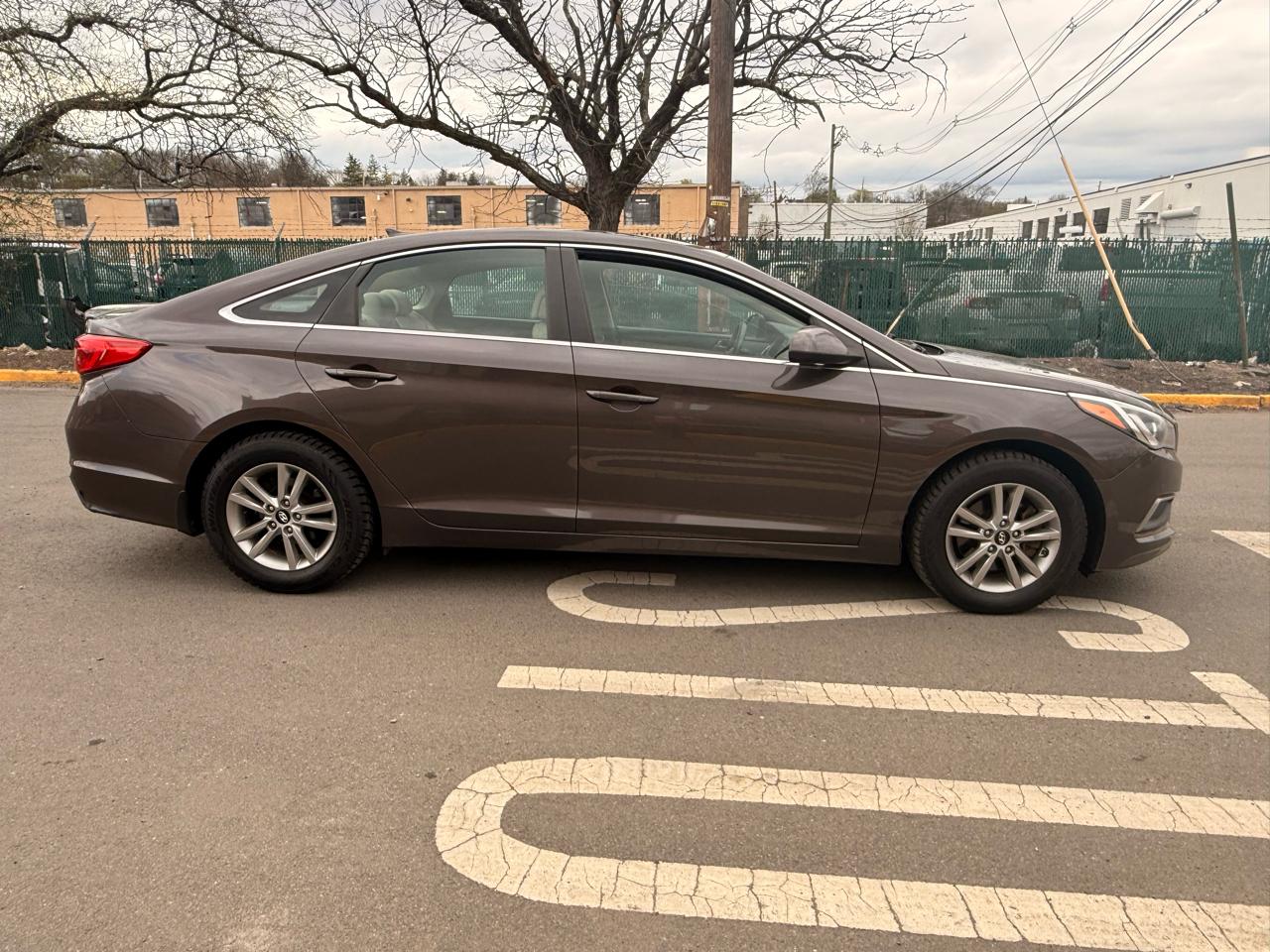 Hyundai Sonata 4dr Sdn 2.4L SE PZEV 2016