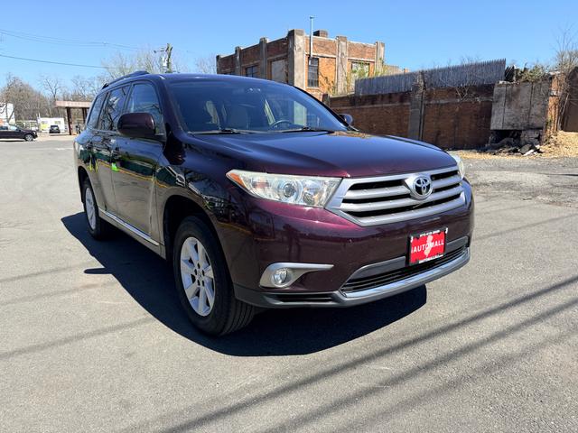 Red (Maroon) 2013 Toyota Highlander V6 AWD SUV / Crossover Automatic
